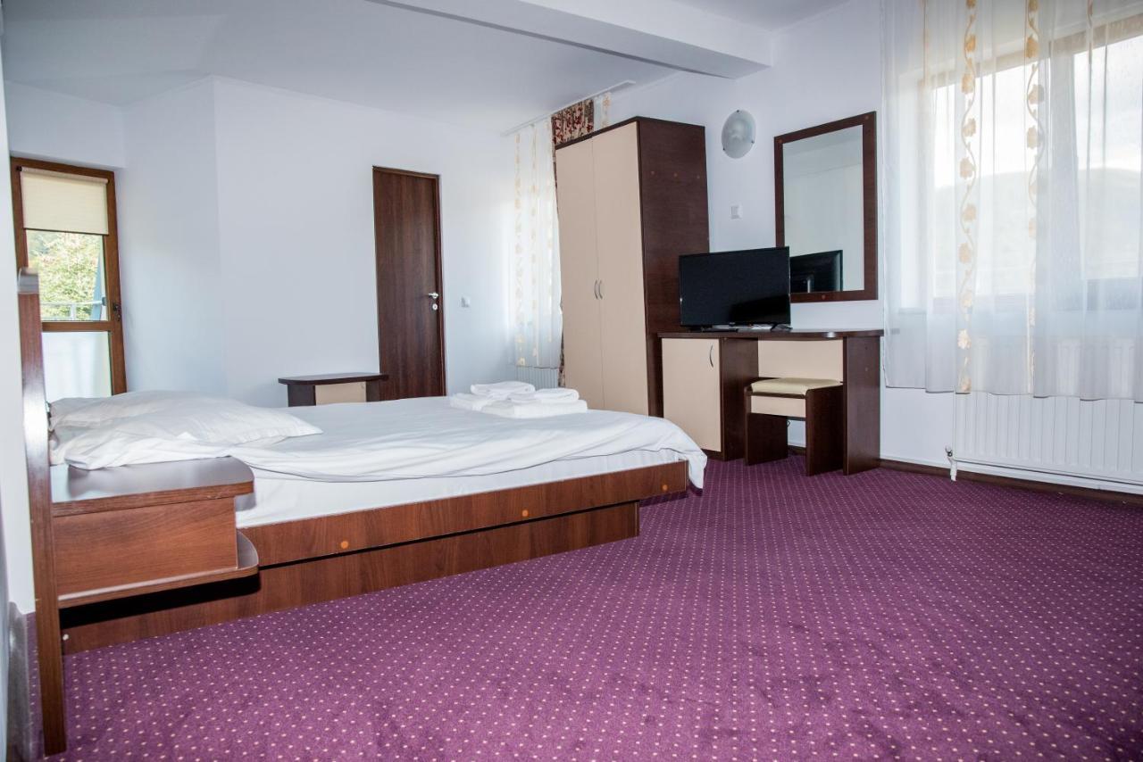 Vila Alegria Buşteni Esterno foto