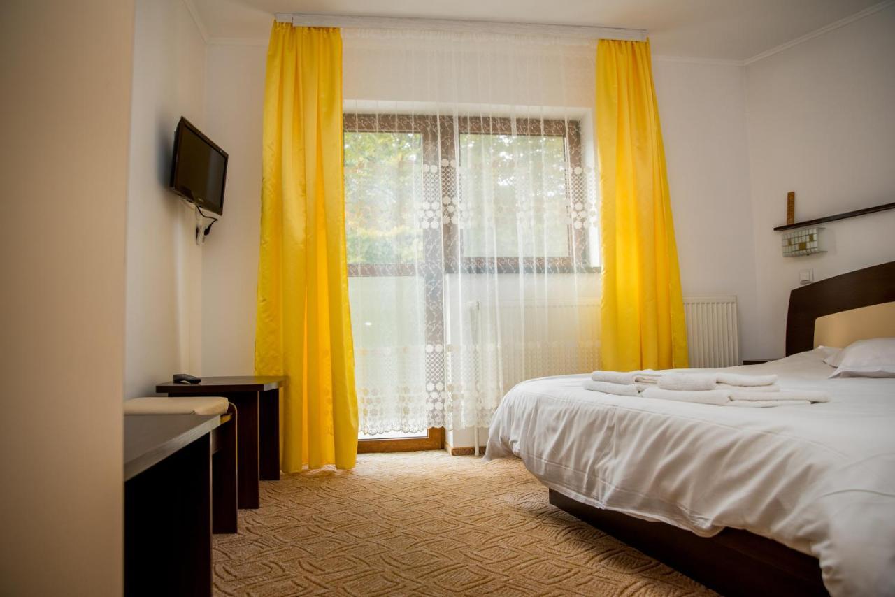 Vila Alegria Buşteni Esterno foto